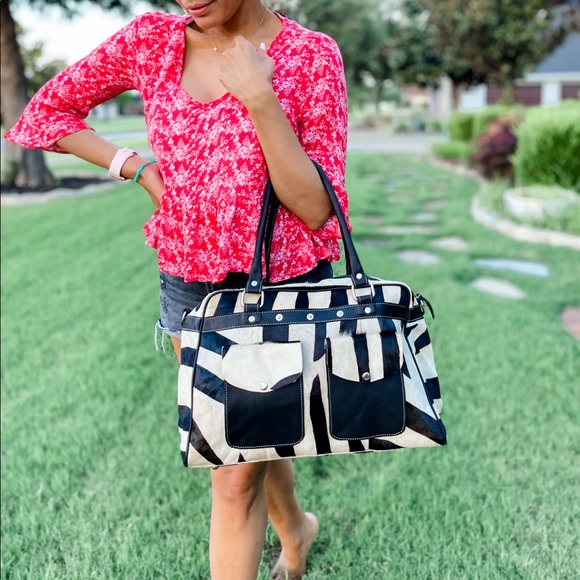 Hair on cowhide duffle weekender tote diaper bag - Picture 10 of 16